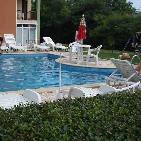 شقة فندقية Sea Park Homes Neshkov 3*