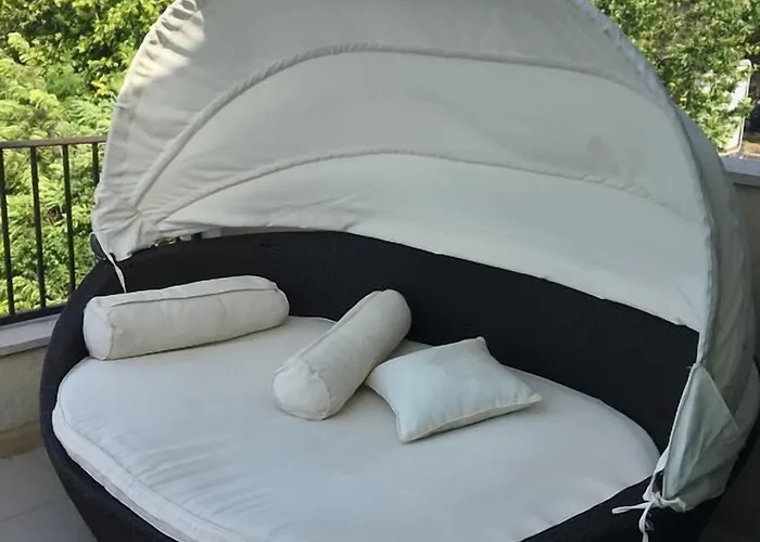 Sea Park Homes Neshkov Aparthotel Varna