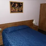 Sea Park Homes Neshkov Апартхотел Варна
