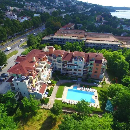 Sea Park Homes Neshkov 3* Várna