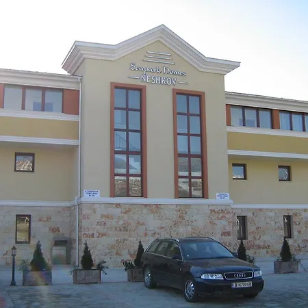 Sea Park Homes Neshkov 3* Varna