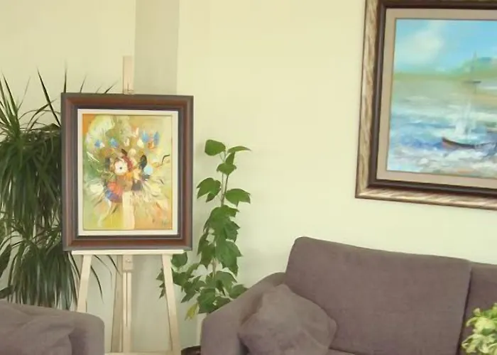 Sea Park Homes Neshkov Aparthotel 3*