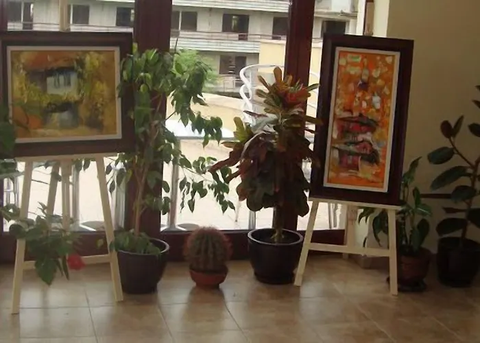 Sea Park Homes Neshkov Lägenhetshotell 3*